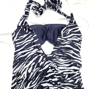 Torrid one piece halter swim Size 2